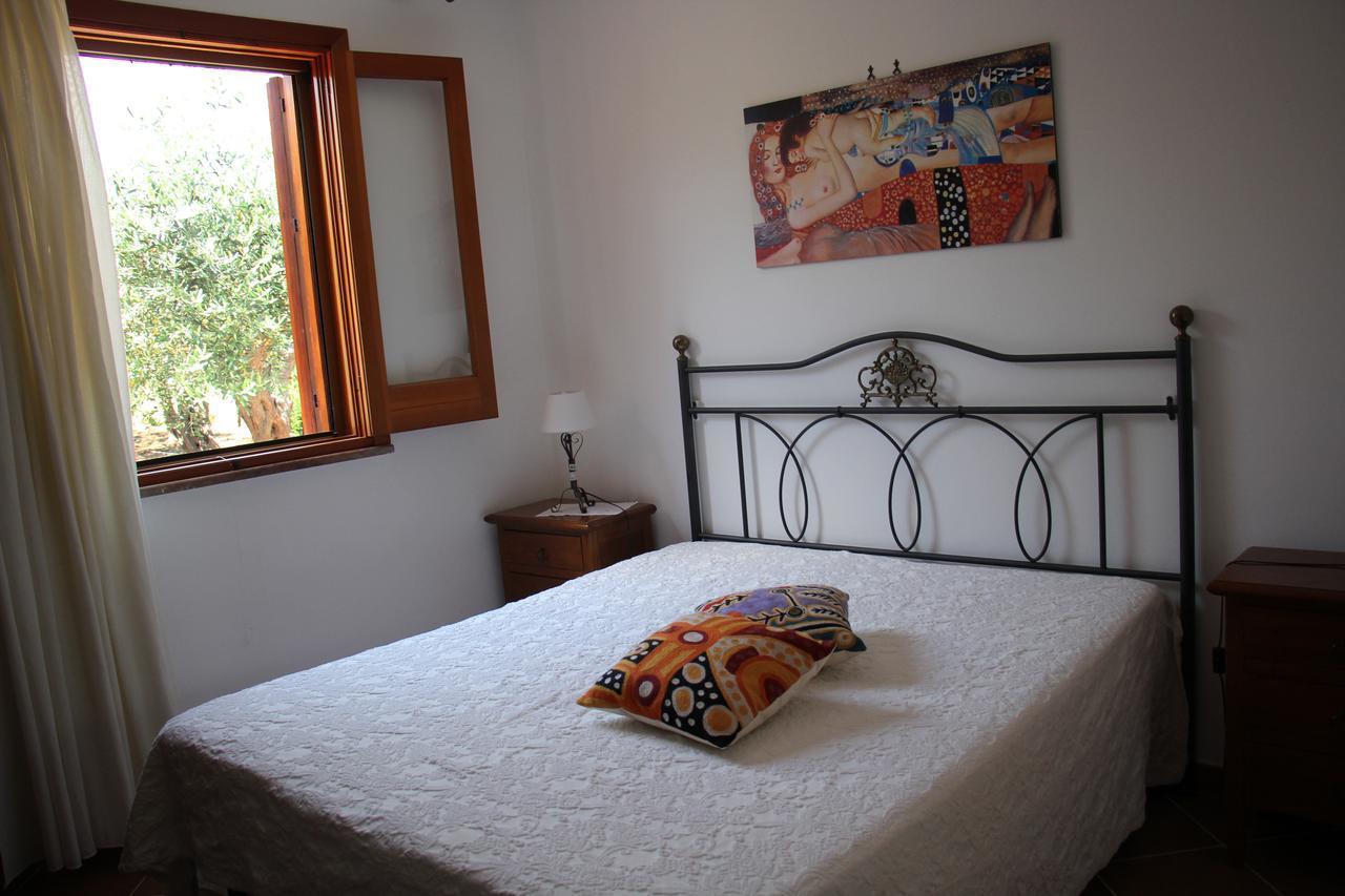 Uliveto House Bed & Breakfast Кастеламаре дел Голфо Екстериор снимка