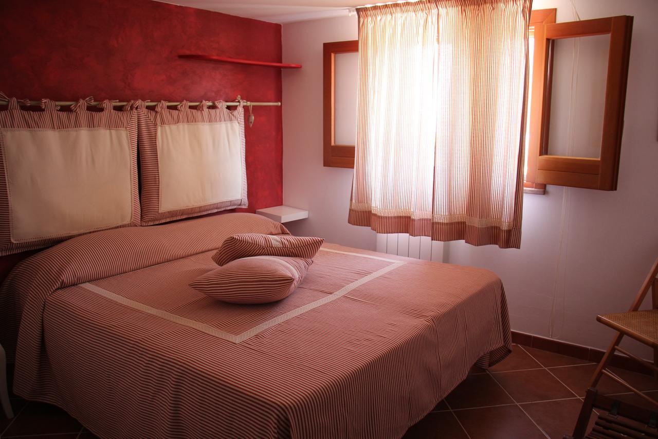 Uliveto House Bed & Breakfast Кастеламаре дел Голфо Екстериор снимка