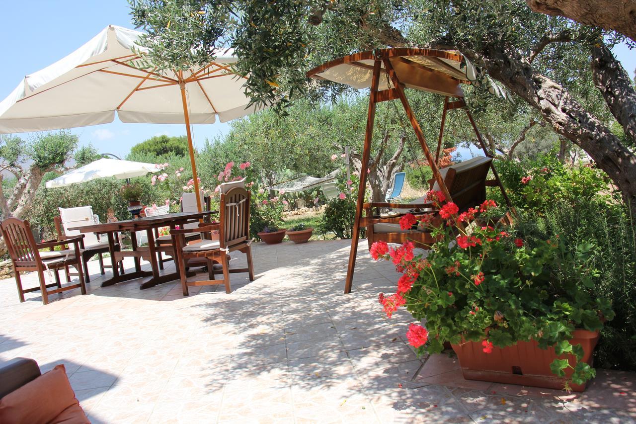 Uliveto House Bed & Breakfast Кастеламаре дел Голфо Екстериор снимка